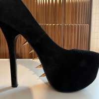 Дамски обувки с висок ток, снимка 1 - Дамски обувки на ток - 43698083