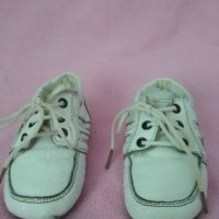 Буйки естествена кожа Dillebaby размер 19, снимка 2 - Бебешки обувки - 43146730