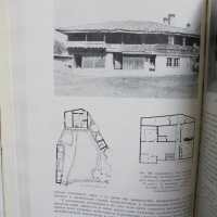 Книга Краткая история болгарской архитектуры 1969 г. Архитектура, снимка 4 - Специализирана литература - 37716938