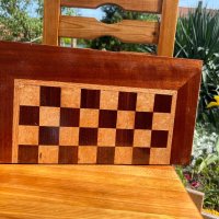Комплект ръчно изработена шах-табла!, снимка 1 - Шах и табла - 40680513