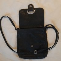 Малка чанта с дълга дръжка, снимка 3 - Чанти - 32730270