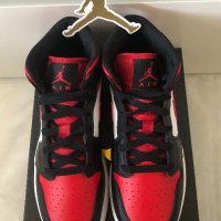 Маратонки оригинални NIKE AIR JORDAN 1 MID BRED TOE WHITE, снимка 5 - Детски маратонки - 43386539