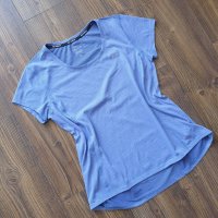 Страхотна  дамска  спортна тениска  NIKE размер L, снимка 3 - Тениски - 33446349