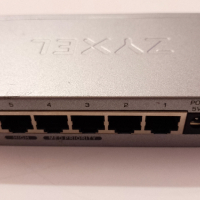 Гигабитови Суичове TP-Link, ZYXEL, SMC, снимка 9 - Суичове - 42837802