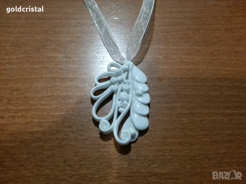  медальон фин  порцелан , снимка 1