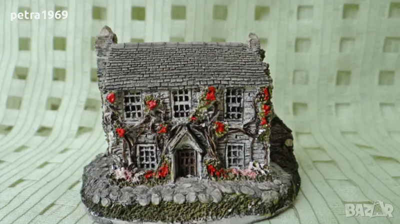 Колекционерска ръчно изработена къщичка Sawrey Gill, на Lilliput Lane, снимка 1