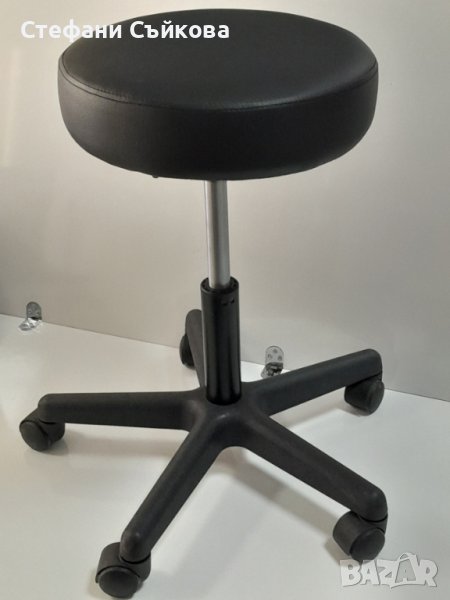 Козметична Табуретка с колела , Черен цвят, снимка 1