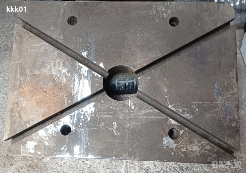 Подщампова плоча / маса за ексцентър преса тип ПЕ25А и ЕП16 тона , снимка 1