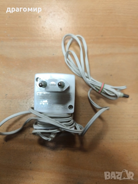 АС- DC-Adaptor 12 v, снимка 1