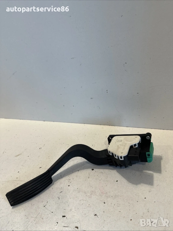 Педал за газ (дроселов педал) за Fiat 500L, оригинален, за 1.3D, модел 2013 г., код 51946011, снимка 1