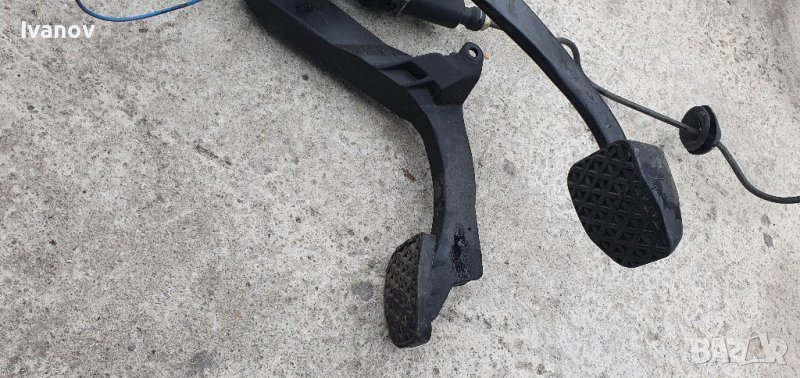 Педали спирачка и съединител за бмв е36 всички модели  Горна помпа съединител стоп машинка , снимка 1