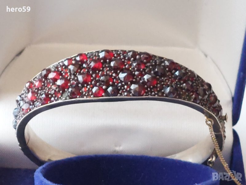 Стара Дамска гривна с гранати Бохемия-/Чехски гранат-1900-1960 г., снимка 1