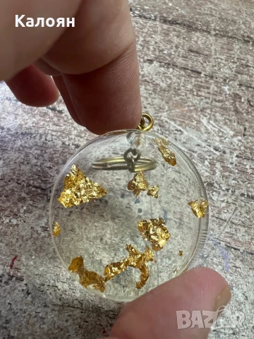 Ключодържател със златни късчета варак в смола , снимка 3 - Колекции - 51400961