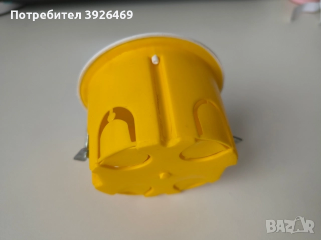 разклонителна кутия/ конзола за гипсокартон