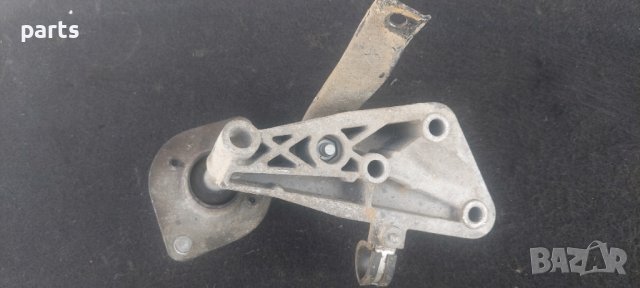 Лапа Двигател Рено Клио 1 N:4 - Тампон Двигател Рено Клио N, снимка 3 - Части - 40275794