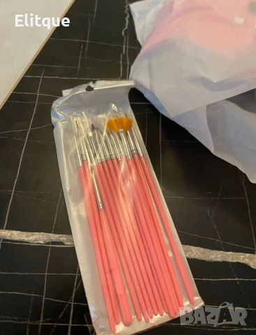 Комплект от 15 броя четки за маникюр и педикюр ZJY53