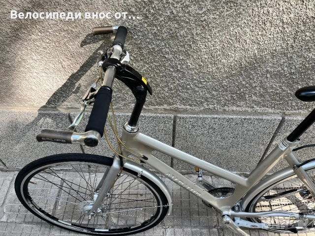 Алуминиев велосипед Avenue 28 цола 8 скорости много лека рамка и запазено внос от Австрия , снимка 17 - Велосипеди - 51753672