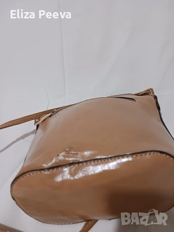 Малка чантичка в бежов цвят, снимка 4 - Чанти - 53488602