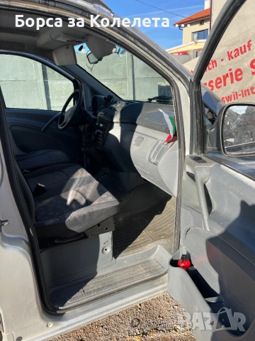 Mercedes vito 220 cdi, снимка 8 - Автомобили и джипове - 53114726