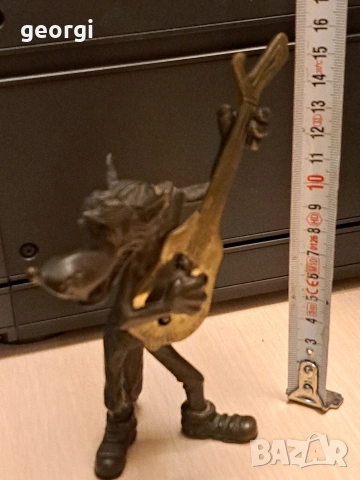 руска бронзова статуетка Ну погоди, снимка 11 - Статуетки - 53153477