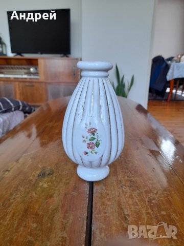 Стар порцеланов орнамент