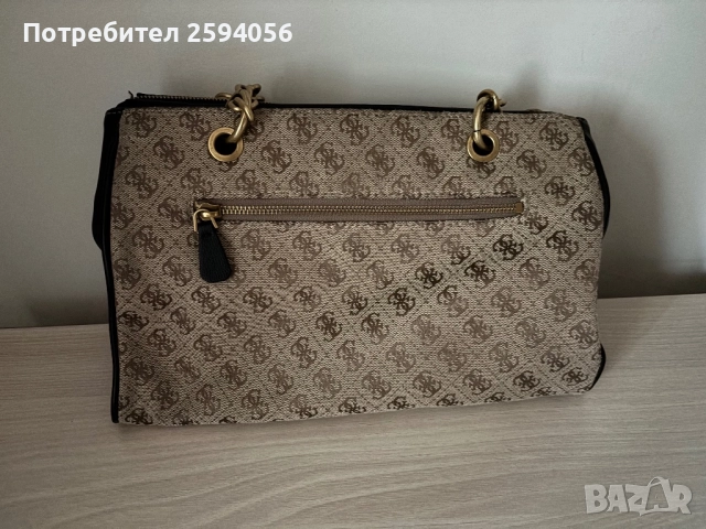 GUESS Дамска чанта, снимка 5 - Чанти - 51837680