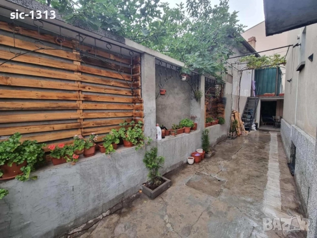 Продавам етаж от къща самостоятелен идеален Център, снимка 4 - Къщи - 52541111
