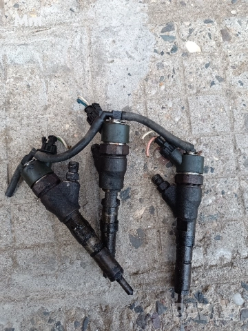 3 бр.дюзи Пежо 2.0хди 90