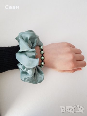 Скрънчи + гривничка, снимка 16 - Бижутерийни комплекти - 32678132