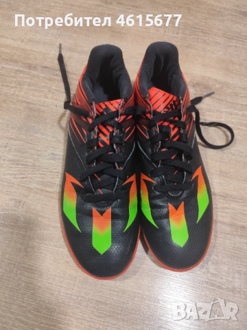 футболни обувки на Adidas, снимка 2 - Детски маратонки - 52091572