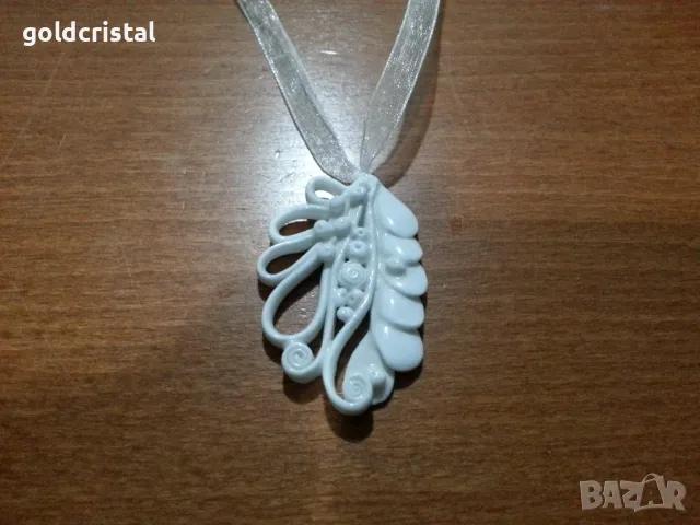  медальон фин  порцелан 