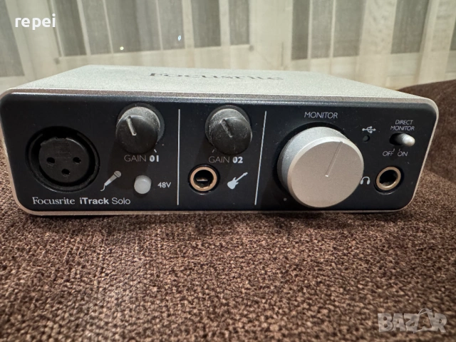 Focusrite Itrack Solo аудио интерфейс , снимка 2 - Аудиосистеми - 53259601