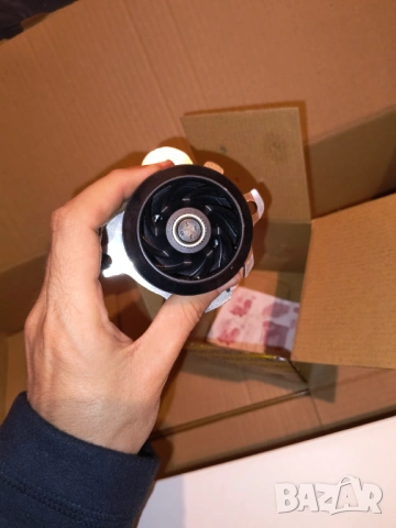 Нова водна помпа за Nissan Terrano II, Ford Maverick 2.4L бензин, снимка 3 - Части - 53143828