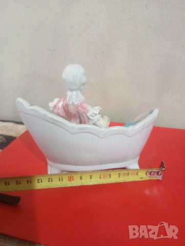 Порцеланова статуетка- дама, снимка 4 - Статуетки - 42969684