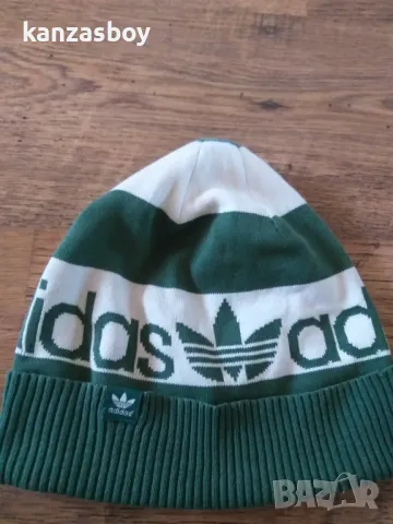 adidas - страхотна зимна шапка 
