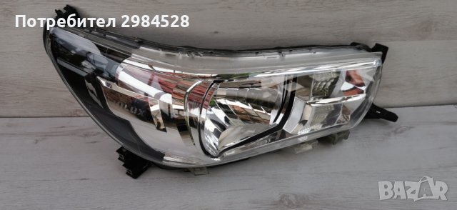 Фар Toyota Hilux / Тойота Хайлукс, снимка 2 - Части - 38919943