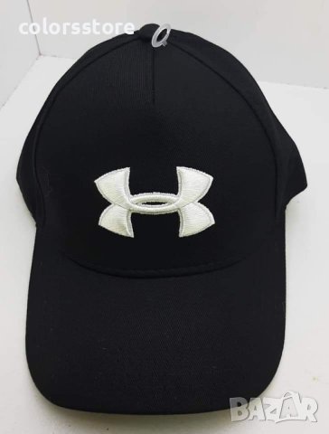 Черна шапка с козирка  код VL74