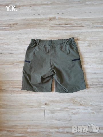 Оригинални дамски туристически къси гащи Revolution Race, снимка 3 - Къси панталони и бермуди - 51520870