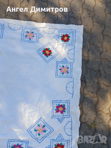 Бродерия покривка , снимка 7 - Антикварни и старинни предмети - 50918090