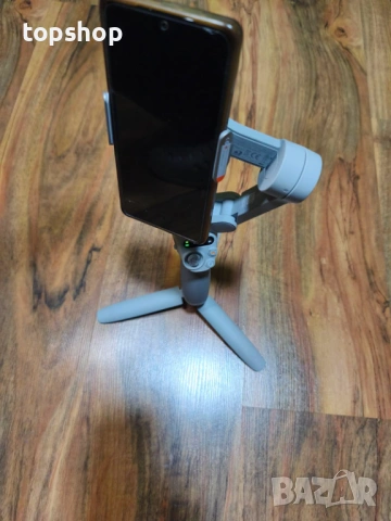 НОВ, ПРОВЕРЕН Гимбал за смартфон DJI - Osmo Mobile SE, бял  DJI Osmo Mobile SE е гимбал за смартфон, снимка 6 - Чанти, стативи, аксесоари - 53127038