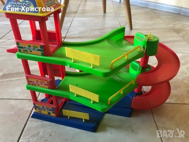 Гараж за коли, снимка 3 - Коли, камиони, мотори, писти - 26782042