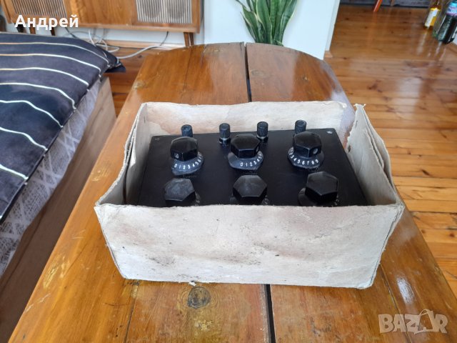 Стар блок,магазин съпротивления Р33, снимка 1