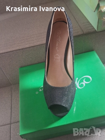 нови обувки на висок ток