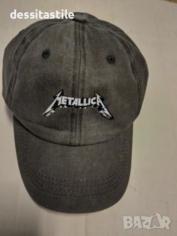 Шапки с козирка