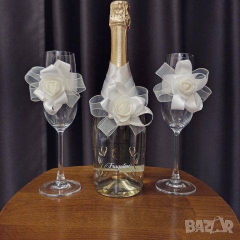 Изработка на сватбени чаши по поръчка , снимка 1 - Декорация - 39764592