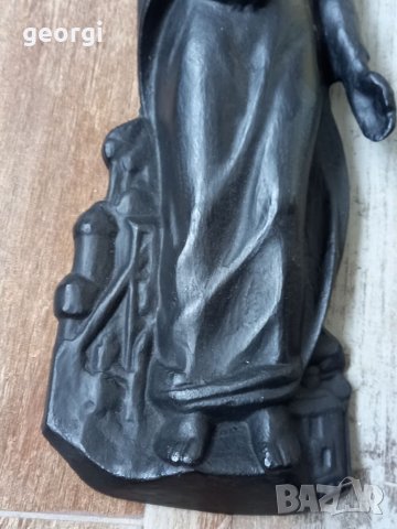 Масивна чугунена статуетка, снимка 3 - Декорация за дома - 38681127
