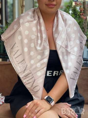 шал valentino garavani, снимка 4 - Шалове - 51454100