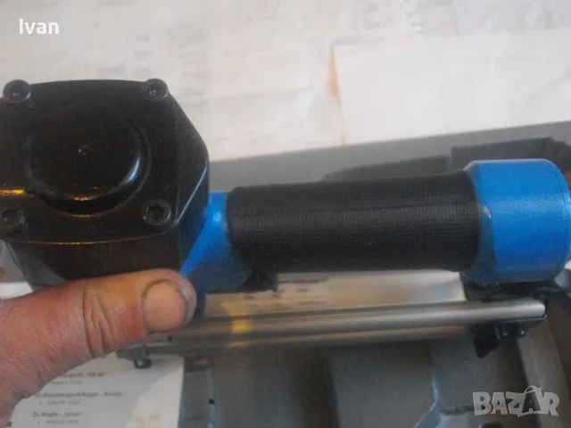 GUDE Пневматичен такер за пирони до 50мм немски оригинал 2004 г. Отличен комплект професионален , снимка 16 - Други инструменти - 47717782