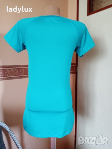 Nike Pro, Dri-Fit, Оригинална, Размер S. Код 1292, снимка 4 - Тениски - 33073265