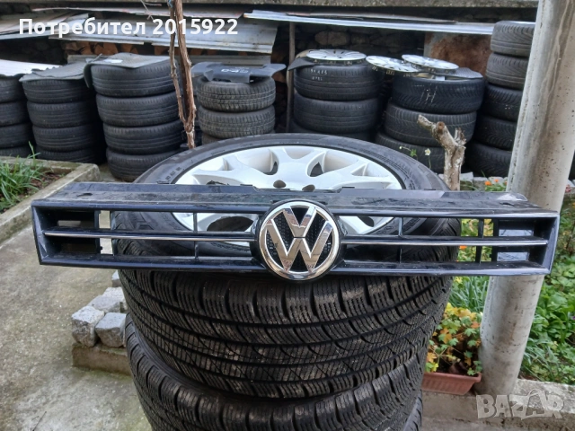 Оригинални решетка за vw-polo.5-6R., снимка 2 - Аксесоари и консумативи - 53059446